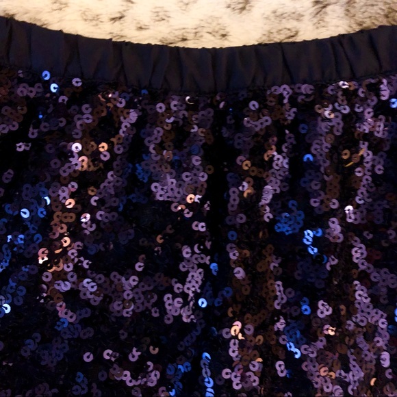 Gymboree sz 7/8 navy blue sequin skirt - Picture 3 of 4